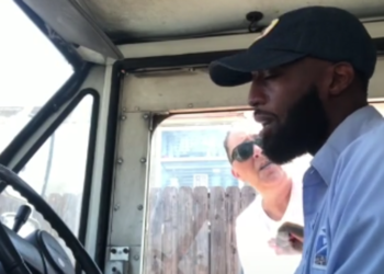 mail carrier, USPS, Jones, Devan Jones, TikTok, Karen, lunch break, Gardena