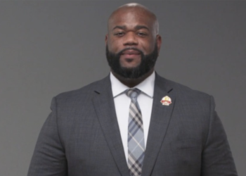 Luby's, Sells, Fuddruckers, Buyout, , Black Titan Enterprises, Franchises, Franchise, $18.5 Million