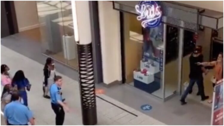 White lady pulls gun Black family Vancouver Washington Westfield Mall