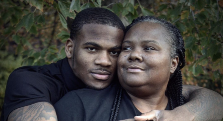 Micah Parsons, Football, NFL, Dallas, Cowboys, Rookie, Linebacker, Mother, Mom, House, Buys, Paycheck, First