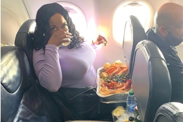 Mother, son, seafood, flight