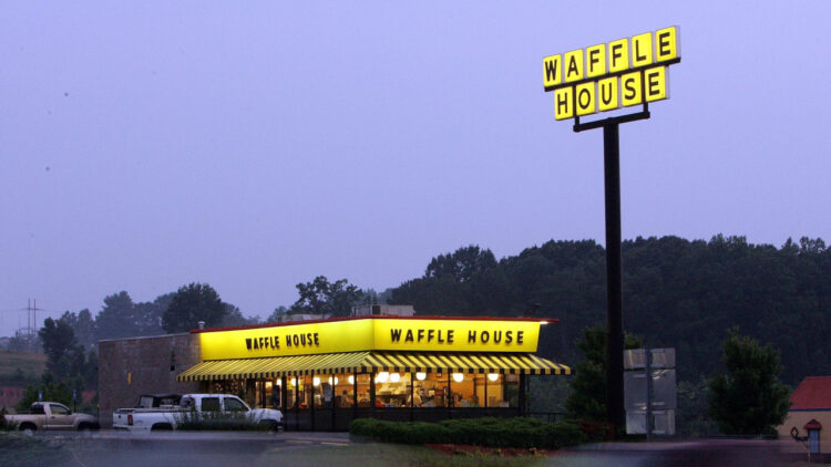 couple, Jimmiecia Benit, Waffle House, discrimination