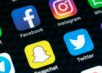 Social Media, Usage, Depression, Anxiety, Middle-Aged, Adults