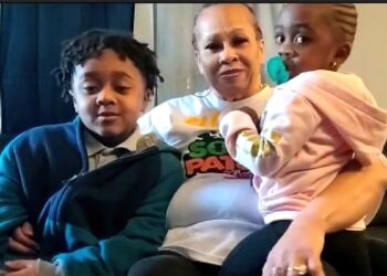 younger, sister, heroic, hero, Kayden, Reid, car, vehicle, hit, save