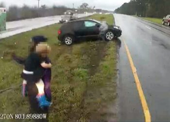 Damien Rose FedEx driver South Carolina car crash toddler