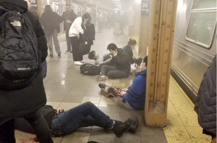 bomb,subway,Brooklyn, New York,NYPD, subway, train, passengers,gunfire,