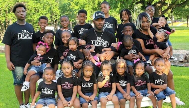 Demond George, Father, 33, Kids, Facebook, Live, Family, Photo Shoot, Criticism, Social Media, Twitter Users.