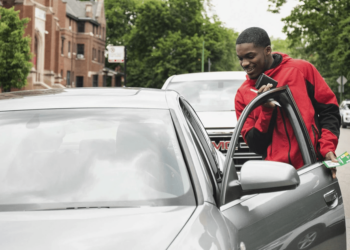 Chicago man hero Anthony Perry new car local train station track