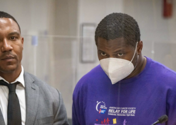 Raymond Chaluisant, Jiraida Esquilin, Bronx, water gun, pellets, corrections officer