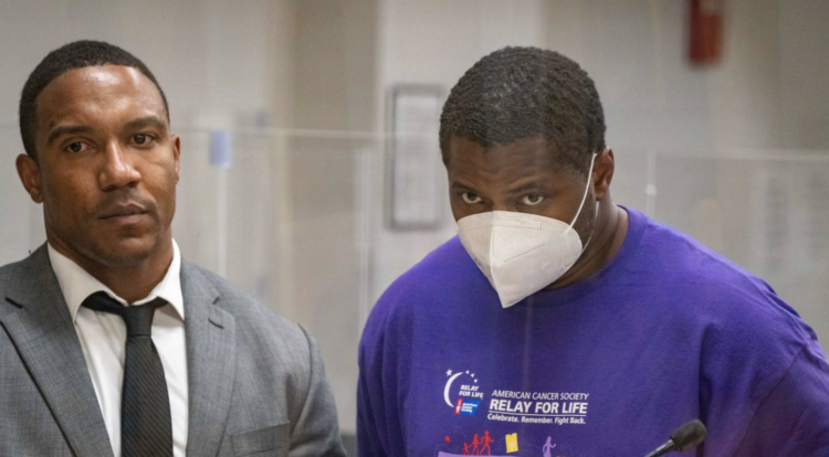 Raymond Chaluisant, Jiraida Esquilin, Bronx, water gun, pellets, corrections officer