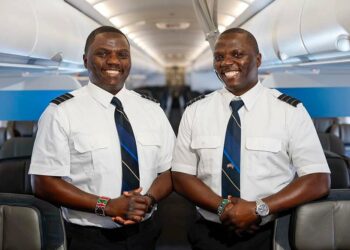 mother, father, Alaska Airlines, pilots, Alan, Alex, brothers, family, identical twins