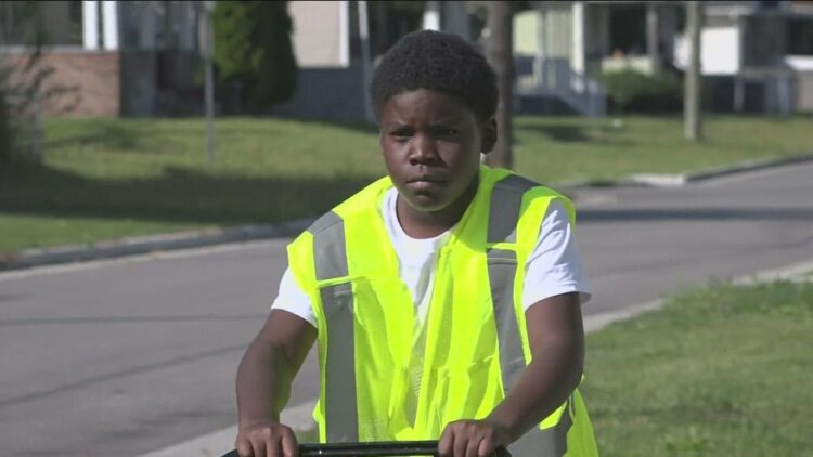 Riverside Elementary School, Facebook, lawnmower, lawn, mower, lawn-mowing, business, hobby, young, entrepreneur, Tre'shawn Pittard