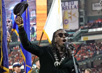 Eric Burton, World Series,Star-Spangled Banner, national anthem