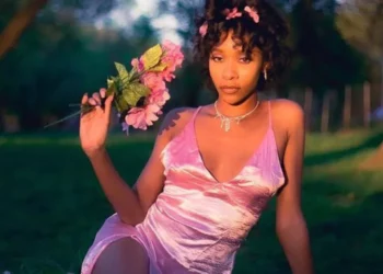 model, shelter, Goode