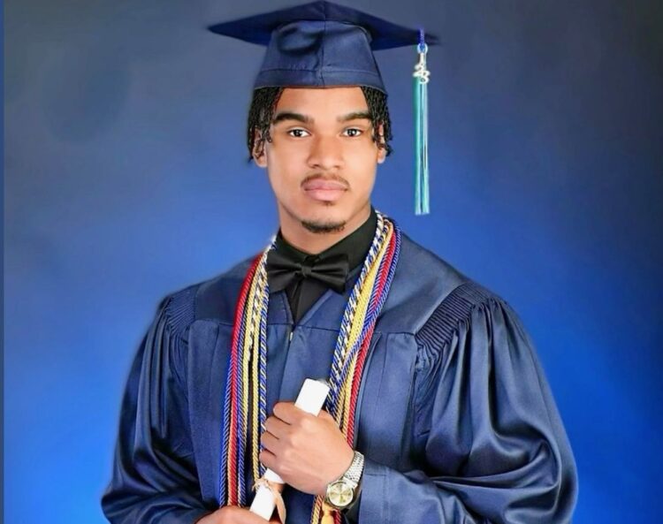 Guinness Book of World Records, scholarships, acceptance, college, International High School of New Orleans, school, high school, senior, Spanish, Dennis Barnes
