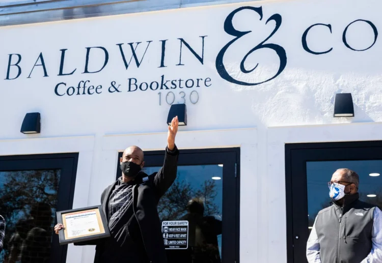 block, Essence, restraining, New Orleans